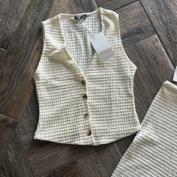 ZARA Cream Knit Vest and Pants Set - Picture 3 of 4